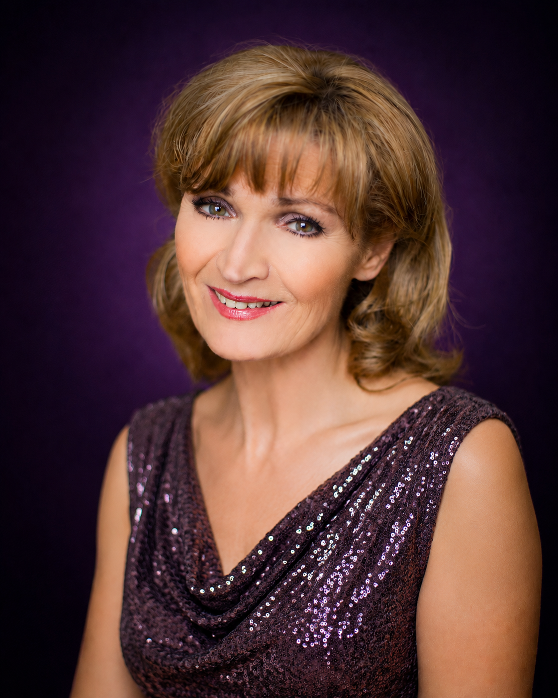 Vásári Mónika – színésznő – ICON Talent Management